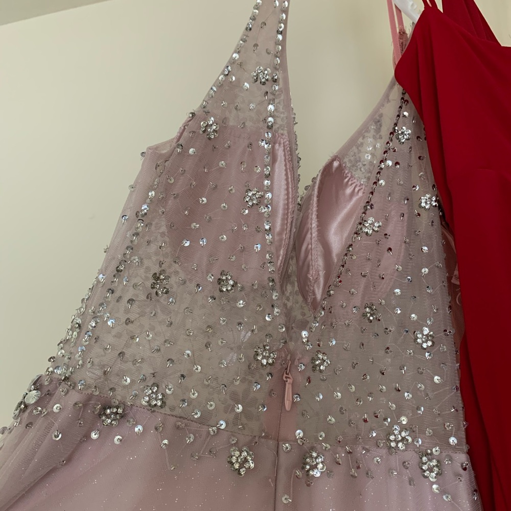 Rhinestoned Blush dress 🤩